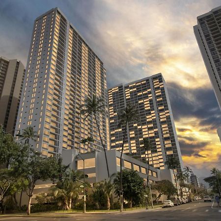 Sea View Condos At The Waikiki Banyan - Free Parking! Honolulu Eksteriør bilde