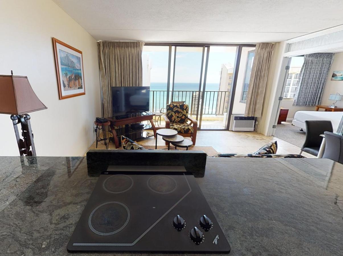 Sea View Condos At The Waikiki Banyan - Free Parking! Honolulu Eksteriør bilde