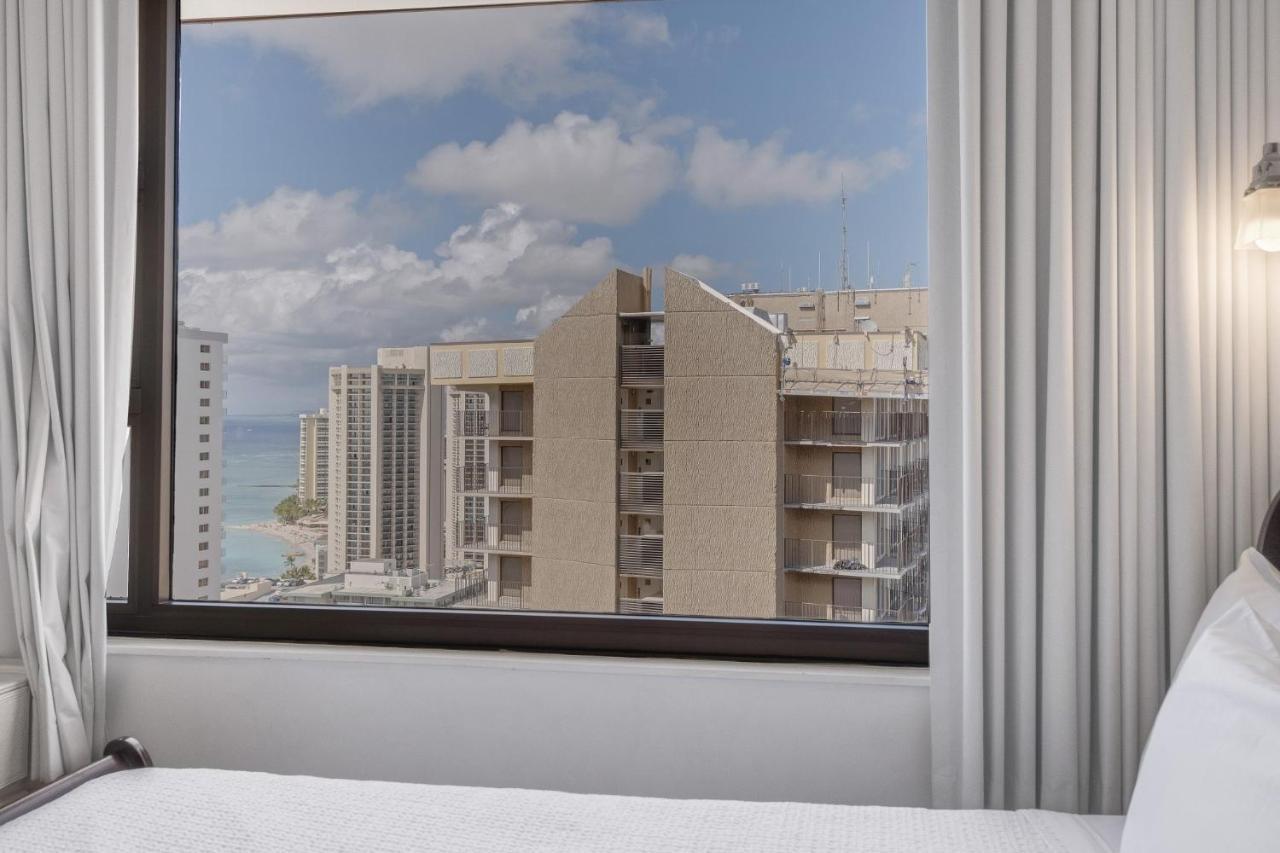 Sea View Condos At The Waikiki Banyan - Free Parking! Honolulu Eksteriør bilde